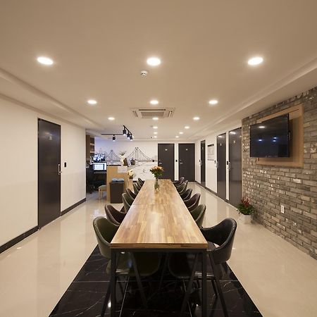 Cioharu Guesthouse Gwanganri Пусан Екстер'єр фото