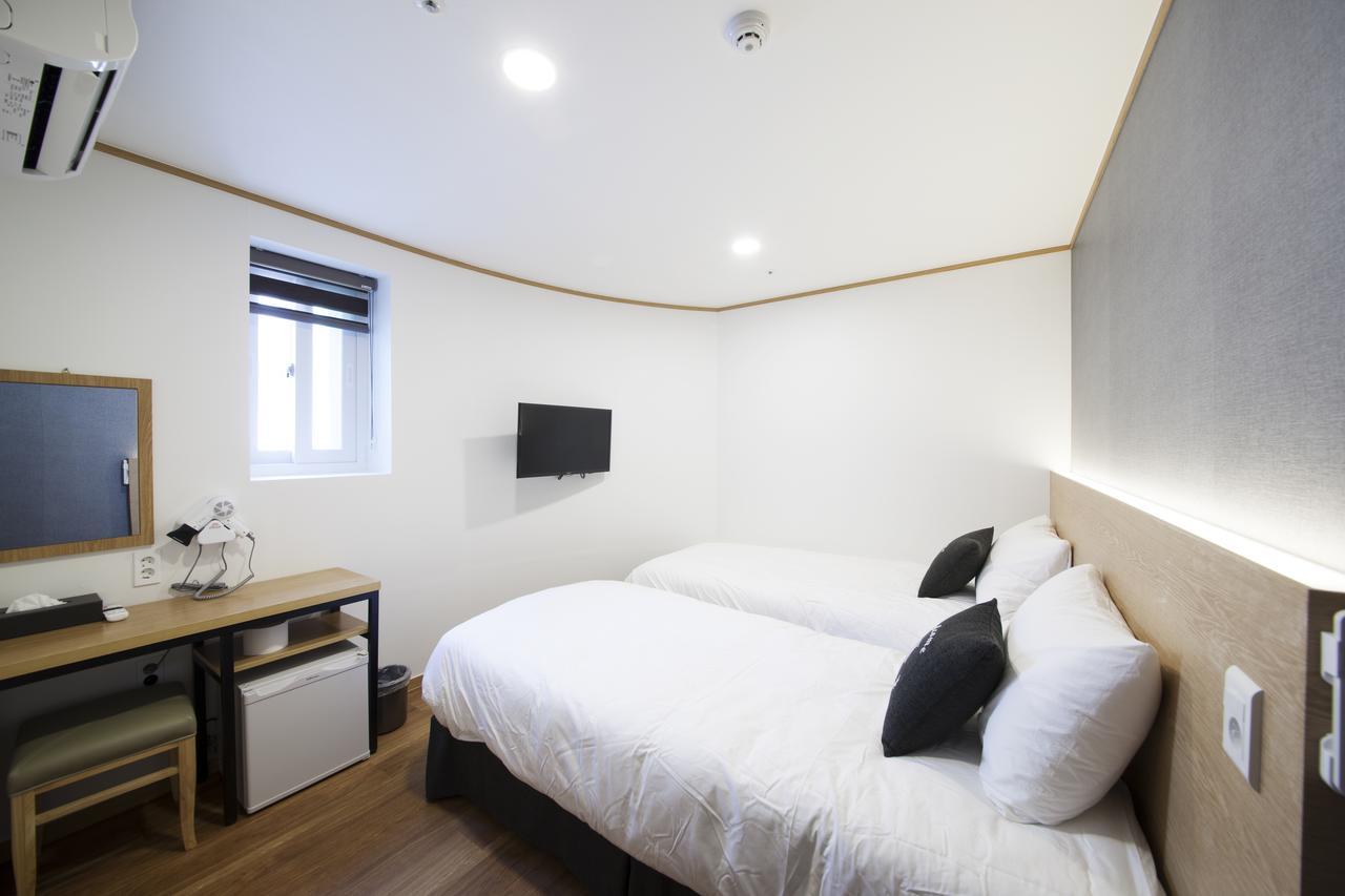 Cioharu Guesthouse Gwanganri Пусан Екстер'єр фото